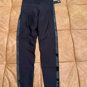 Ultracor Black Leggings with side stripe